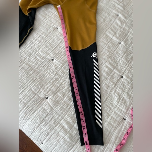 NIKE Dri-Fit High Rise Compression Leggings in Golden Mustard Black Mesh Size XS - Picture 15 of 15